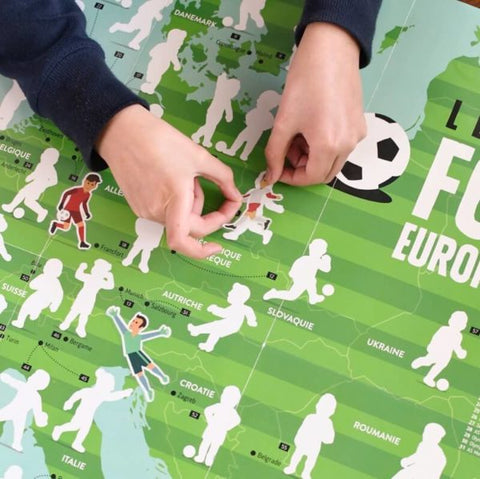 POSTER PÉDAGOGIQUE + 60 STICKERS LE FOOTBALL (6-12 ANS)